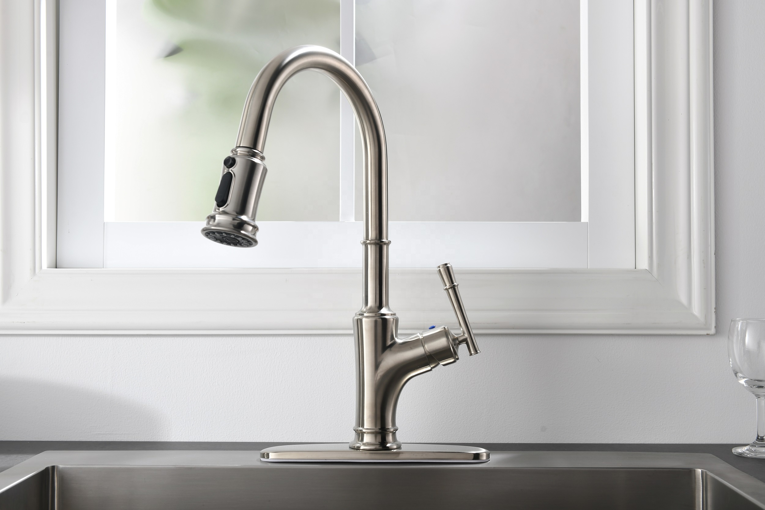 Cupc Küchenarmatur Küchenspüle Wasserhähne Wasserhahn Wassermischer Wasserhahn aus gebürstetem Nickel
