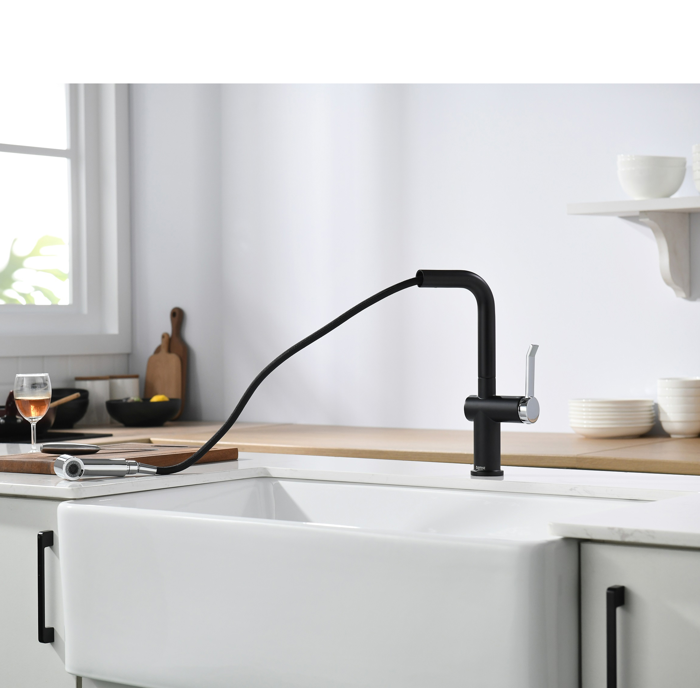 Schwarz + Chrom Neues Design Einloch-Küchenarmaturen zum Herausziehen